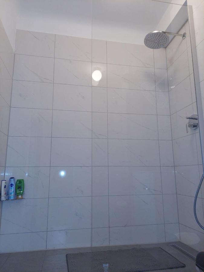 3-Rooms Apartment For Up To 4 Persons Near To Prater Viena Exterior foto
